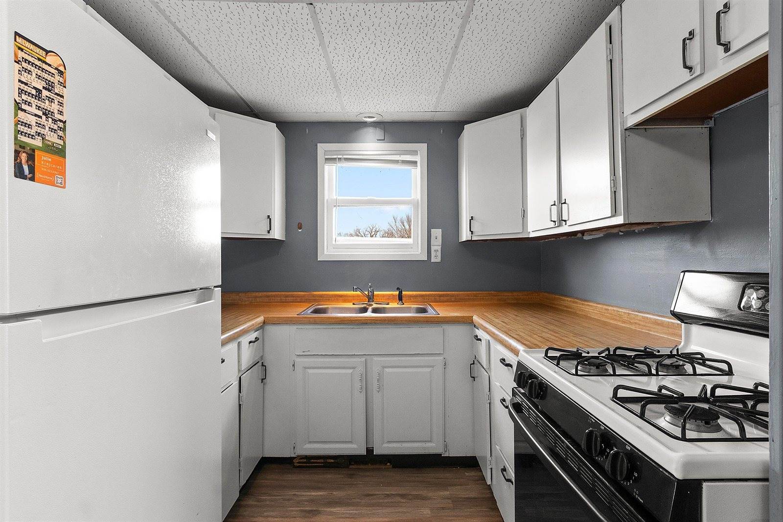 104 East Freeborn Street, Cecil, WI 54111