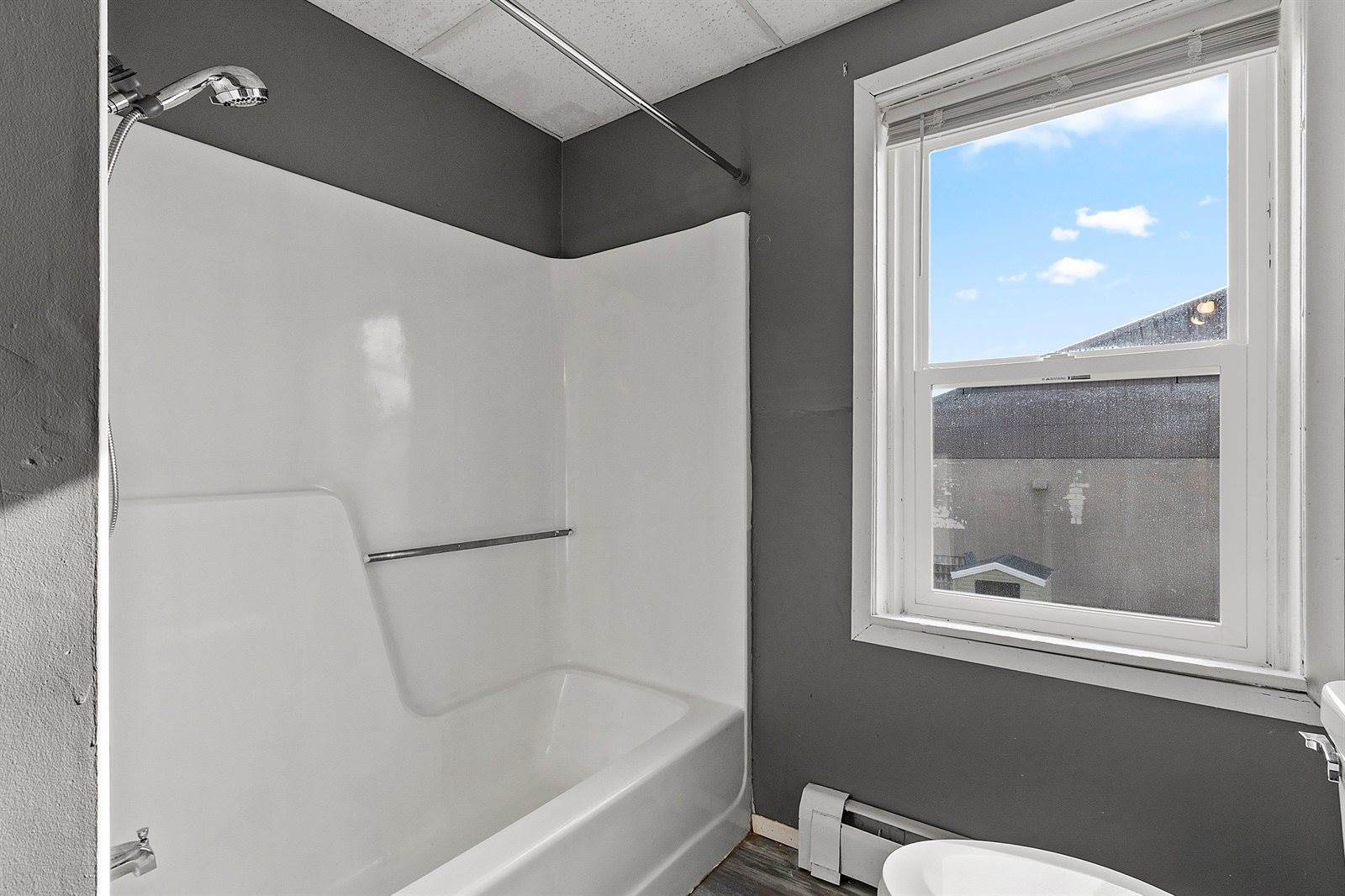 104 East Freeborn Street, Cecil, WI 54111