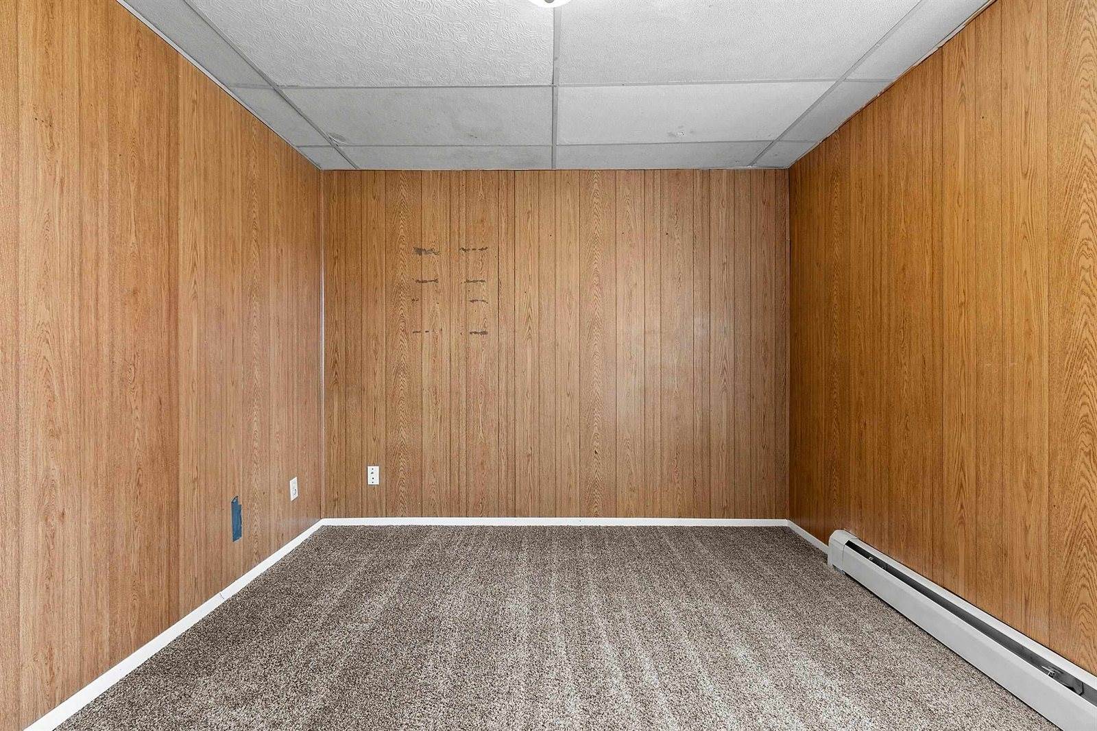 104 East Freeborn Street, Cecil, WI 54111