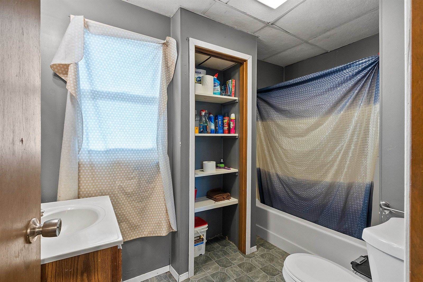 104 East Freeborn Street, Cecil, WI 54111