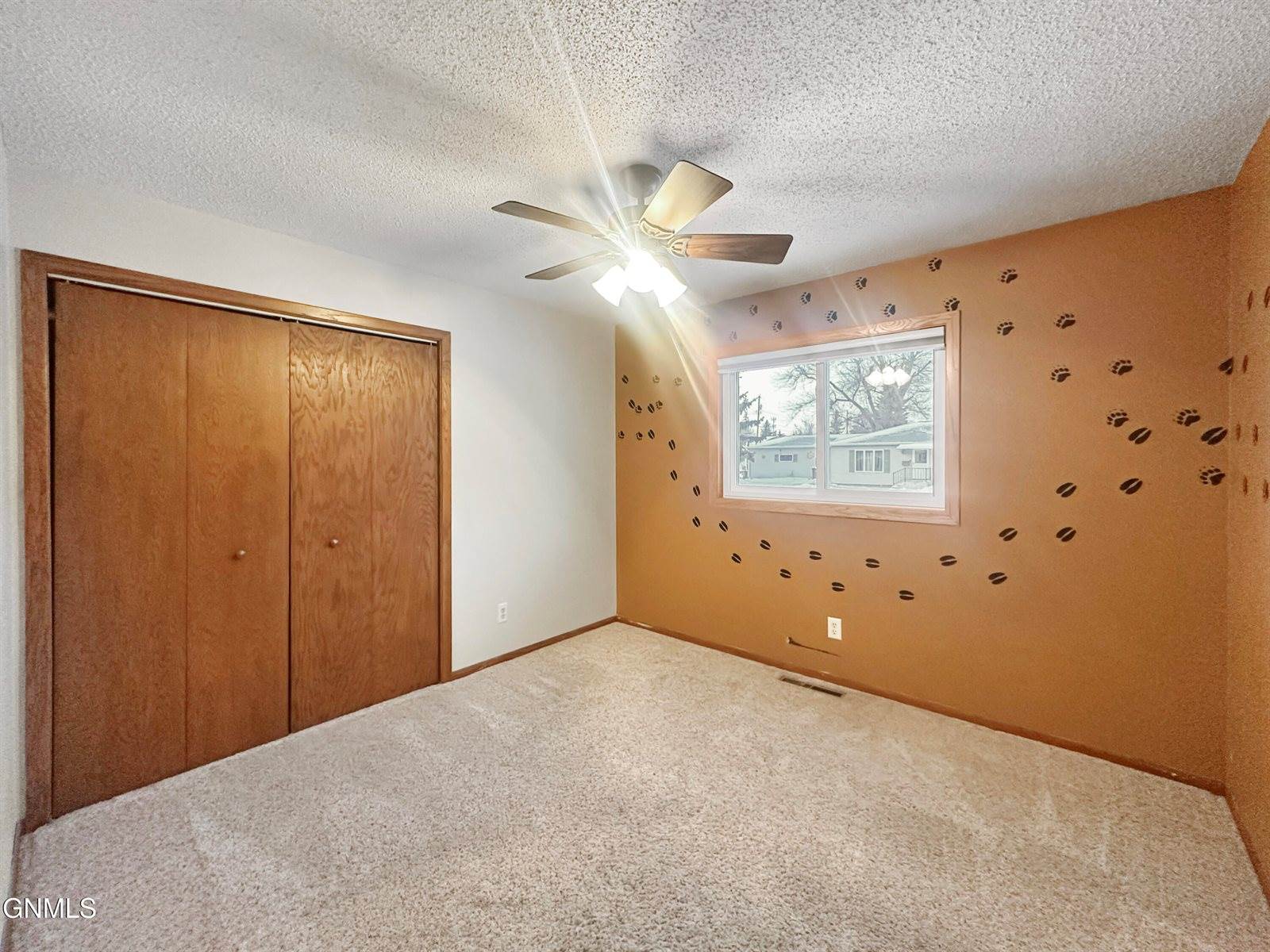 901 6th Street West, Williston, ND 58801