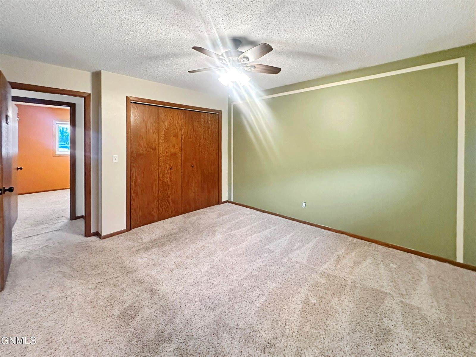 901 6th Street West, Williston, ND 58801