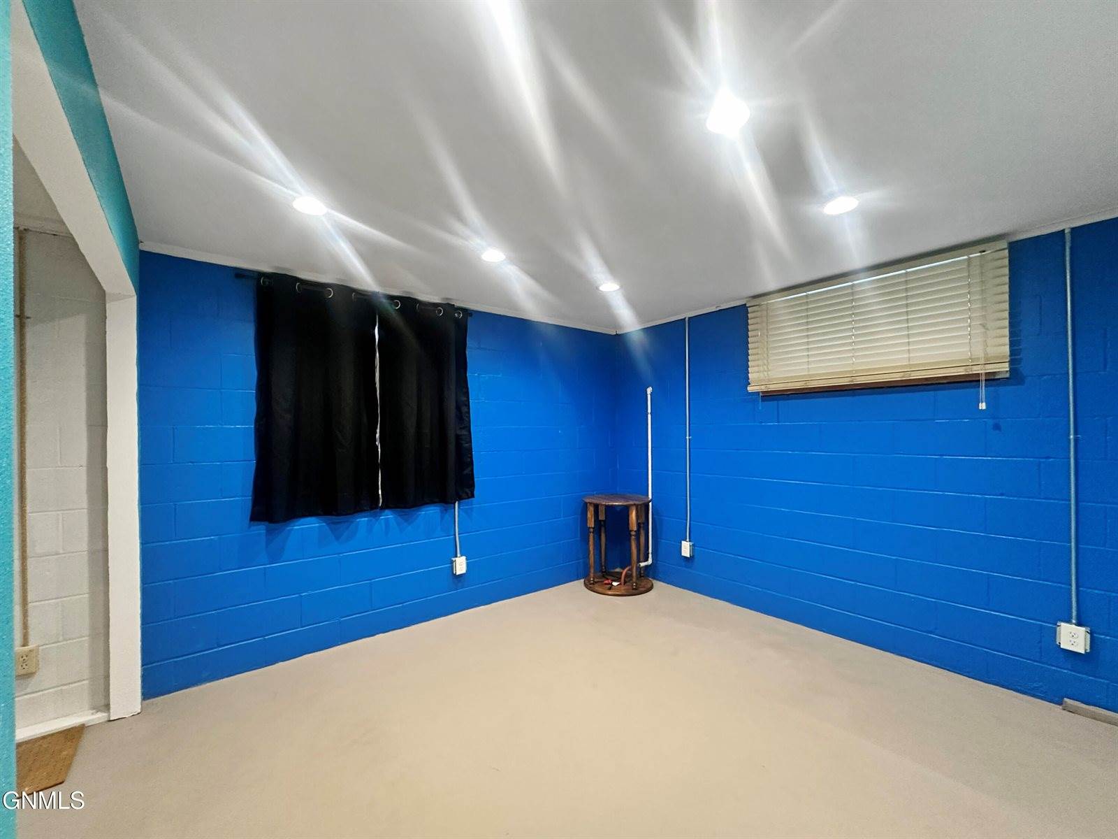 901 6th Street West, Williston, ND 58801