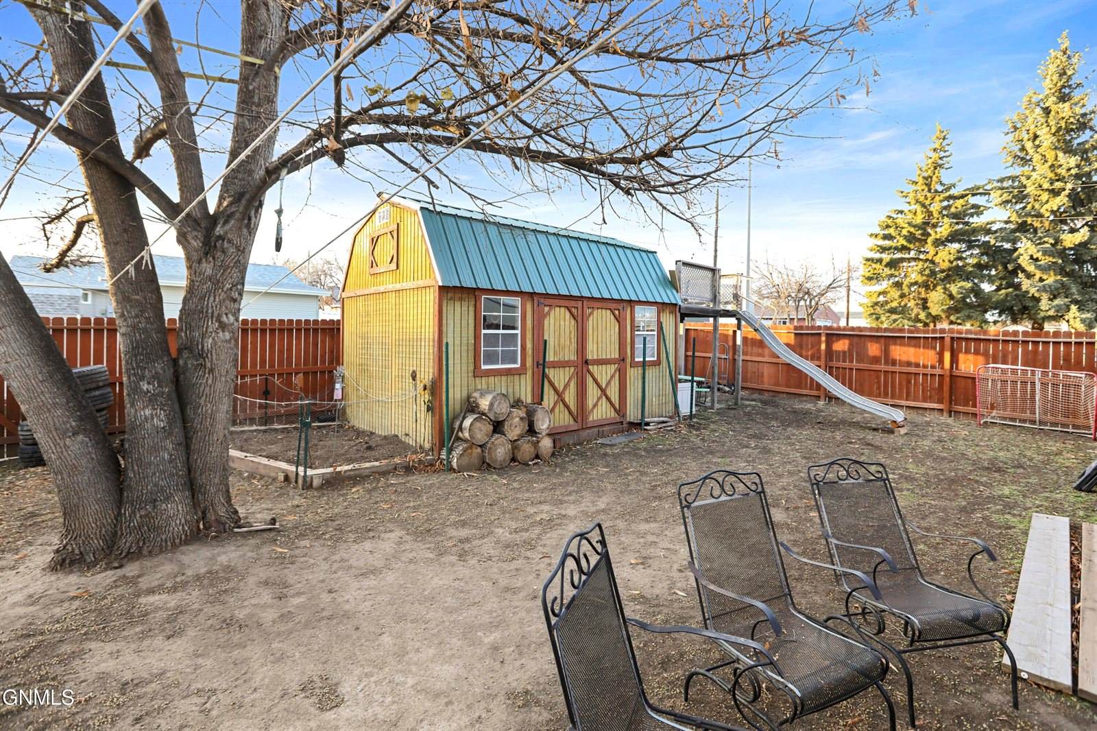 901 6th Street West, Williston, ND 58801