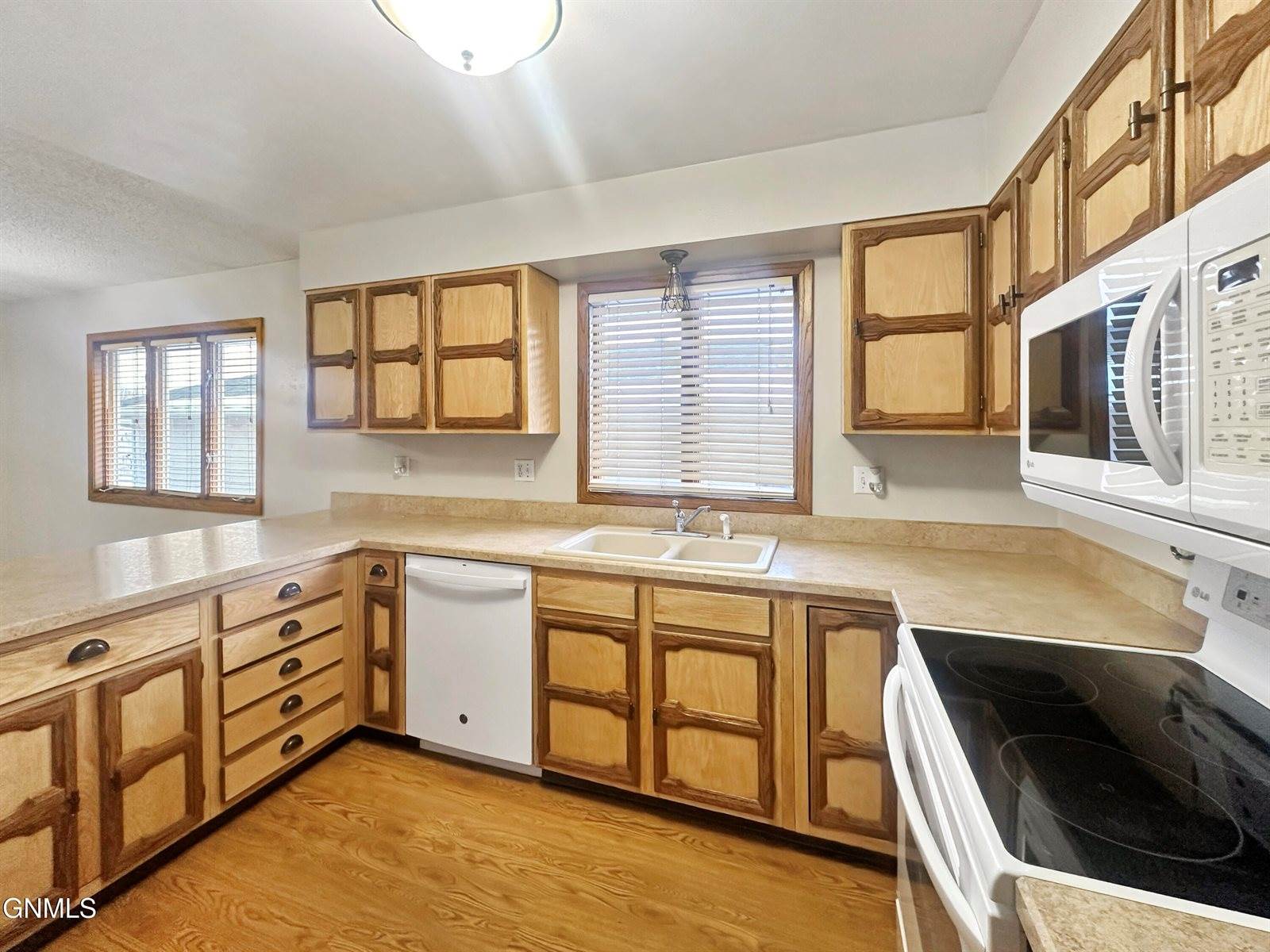 901 6th Street West, Williston, ND 58801