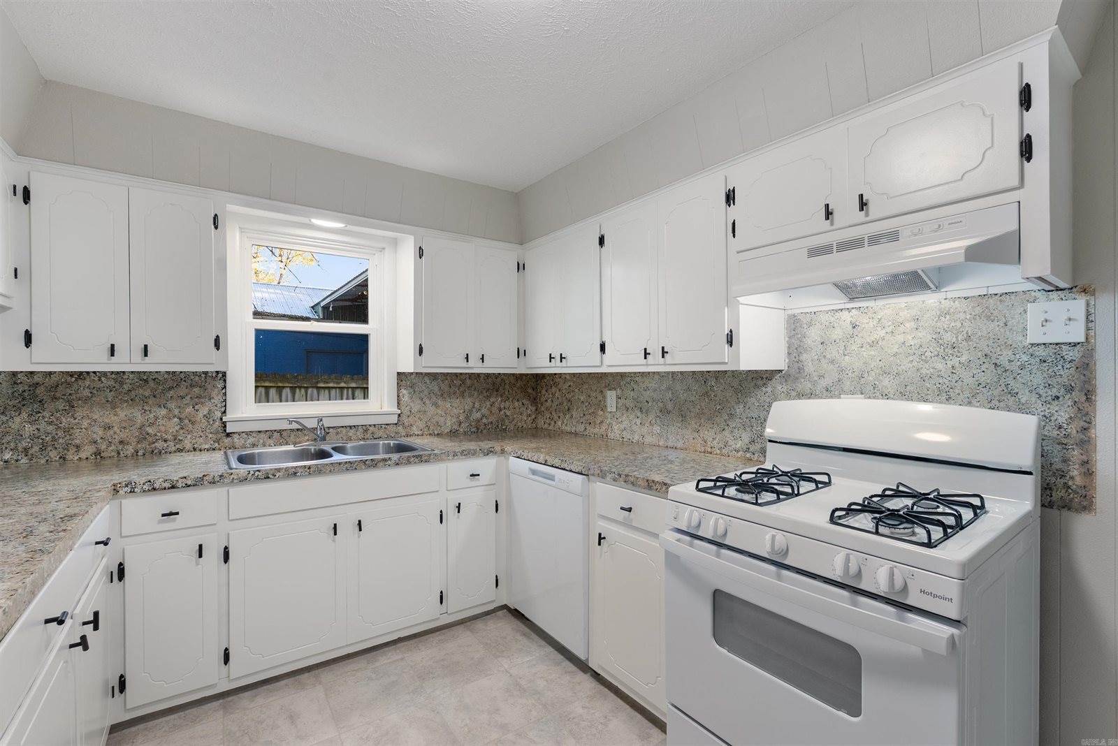 232 Hwy 107, Enola, AR 72047