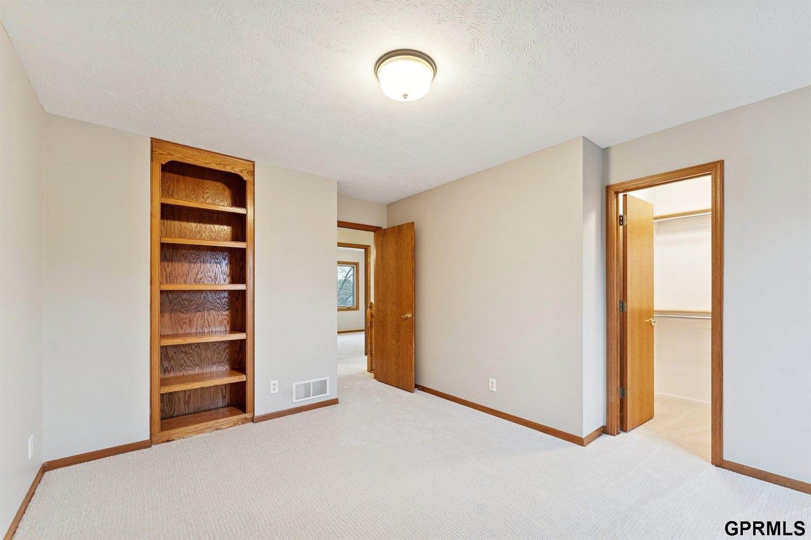 14075 Ellison Avenue, Omaha, NE 68164