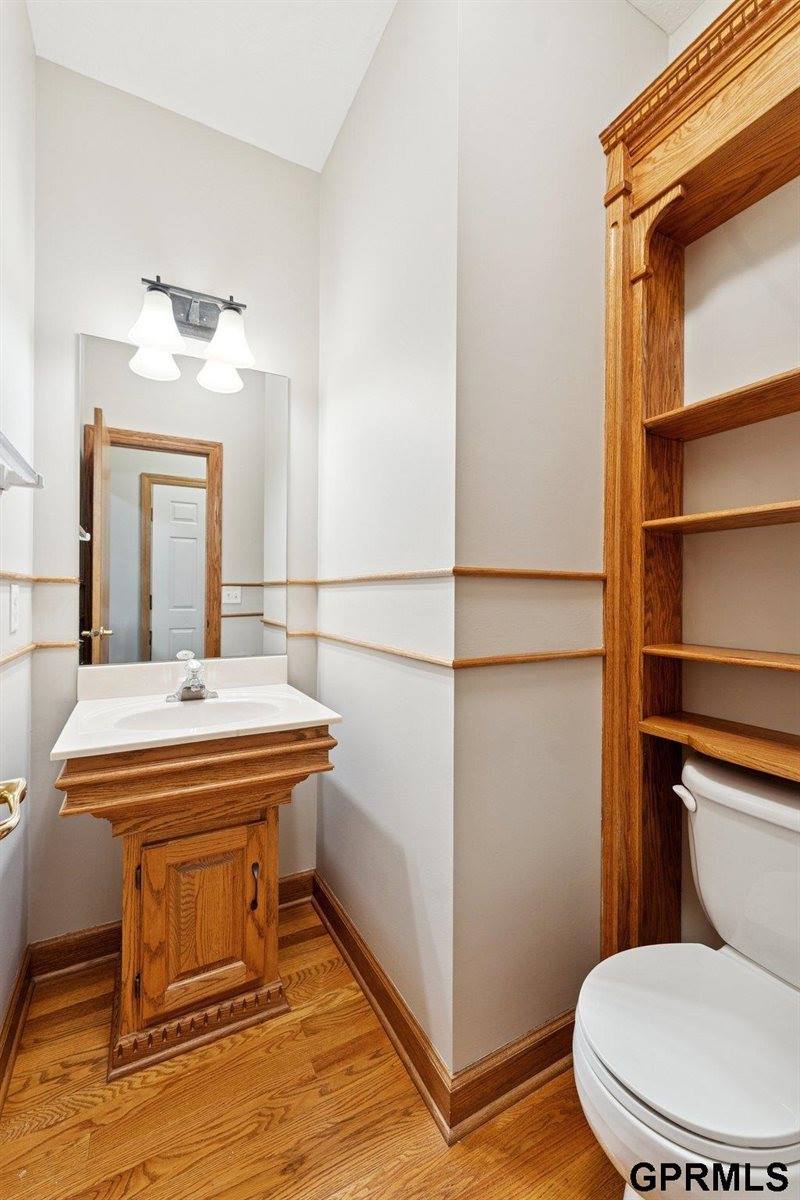 14075 Ellison Avenue, Omaha, NE 68164