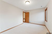 14075 Ellison Avenue, Omaha, NE 68164