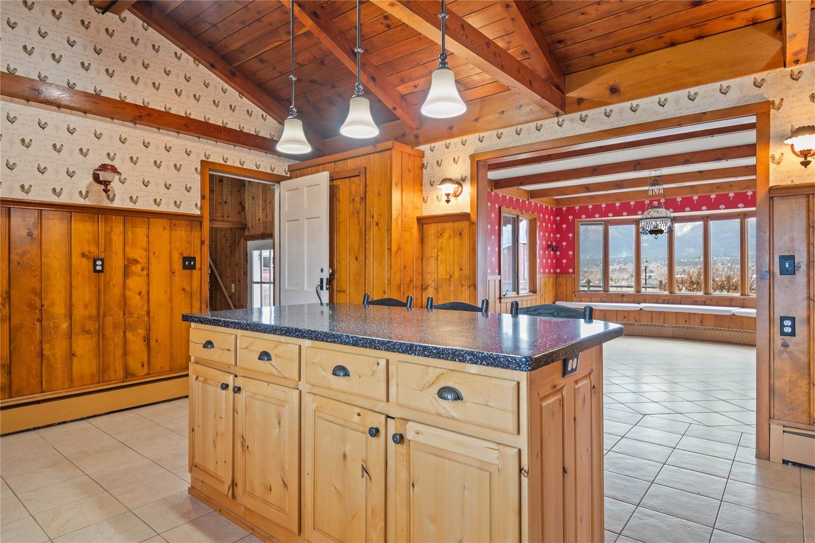 183 Eastside Hwy, Hamilton, MT 59840