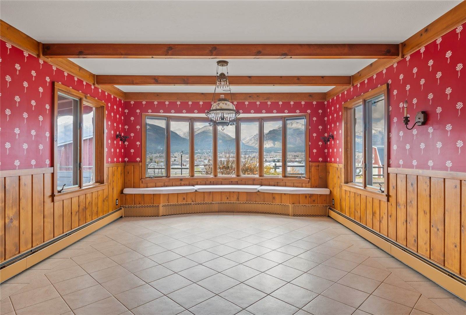 183 Eastside Hwy, Hamilton, MT 59840