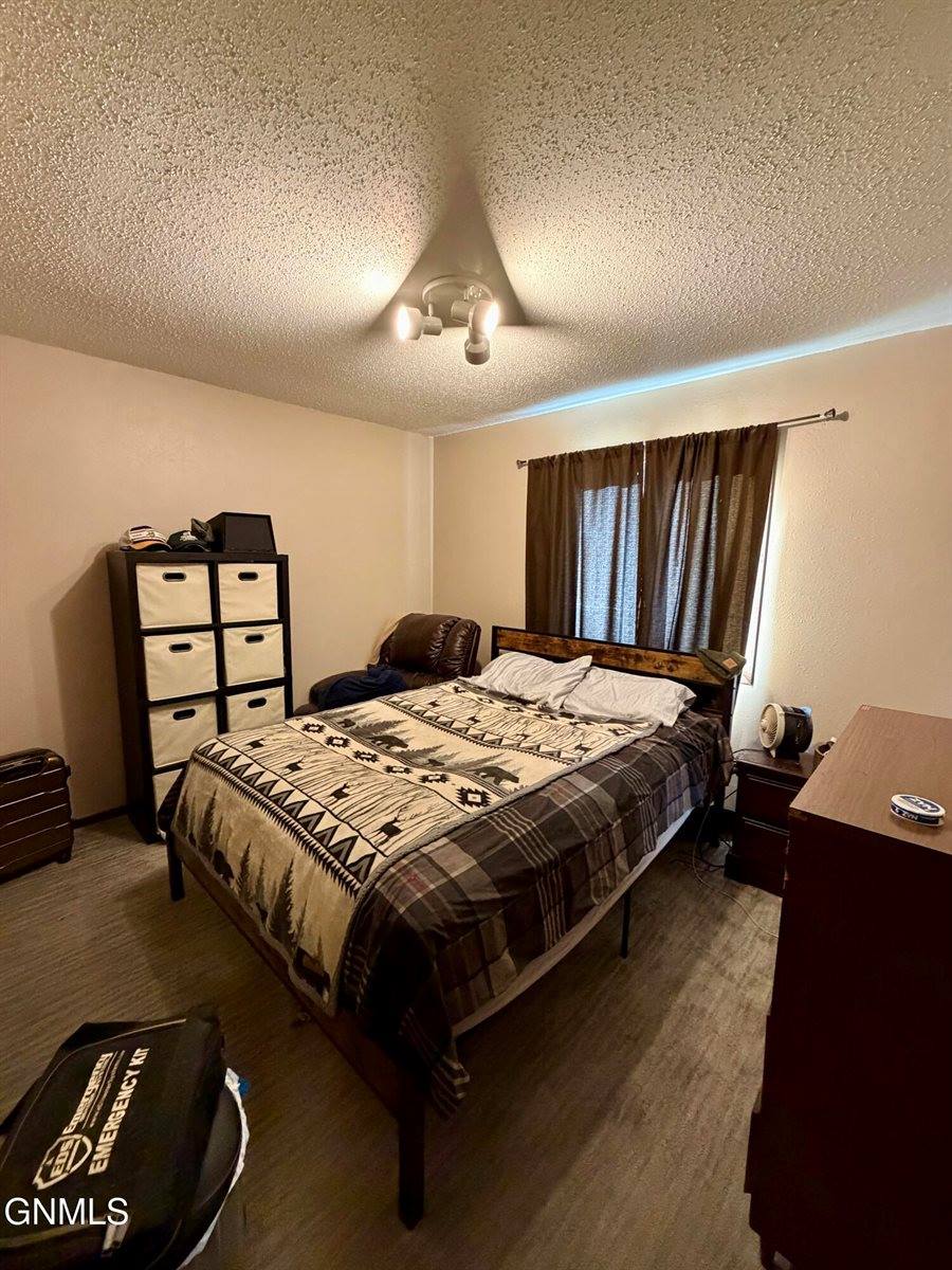 2120 Coulee Drive North, Mandan, ND 58554