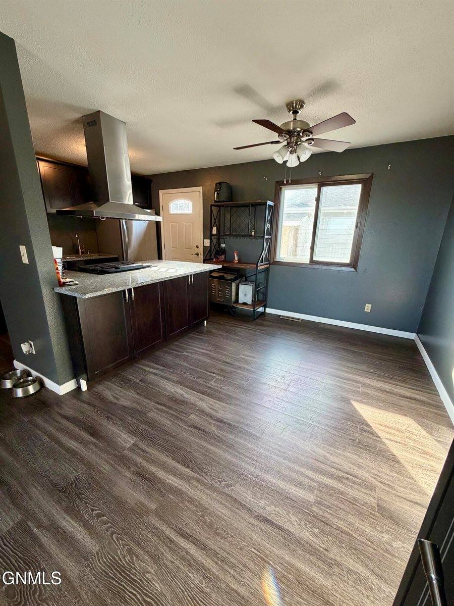 2120 Coulee Drive North, Mandan, ND 58554