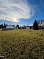 2120 Coulee Drive North, Mandan, ND 58554