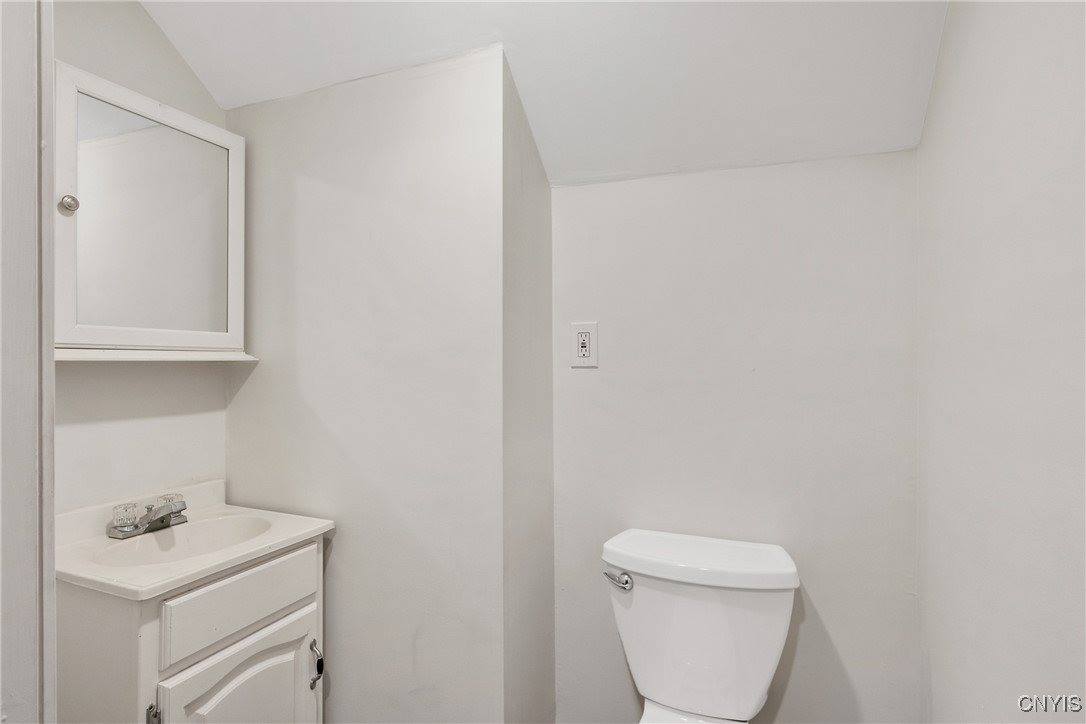 201 Orchard Drive West, Salina, NY 13212