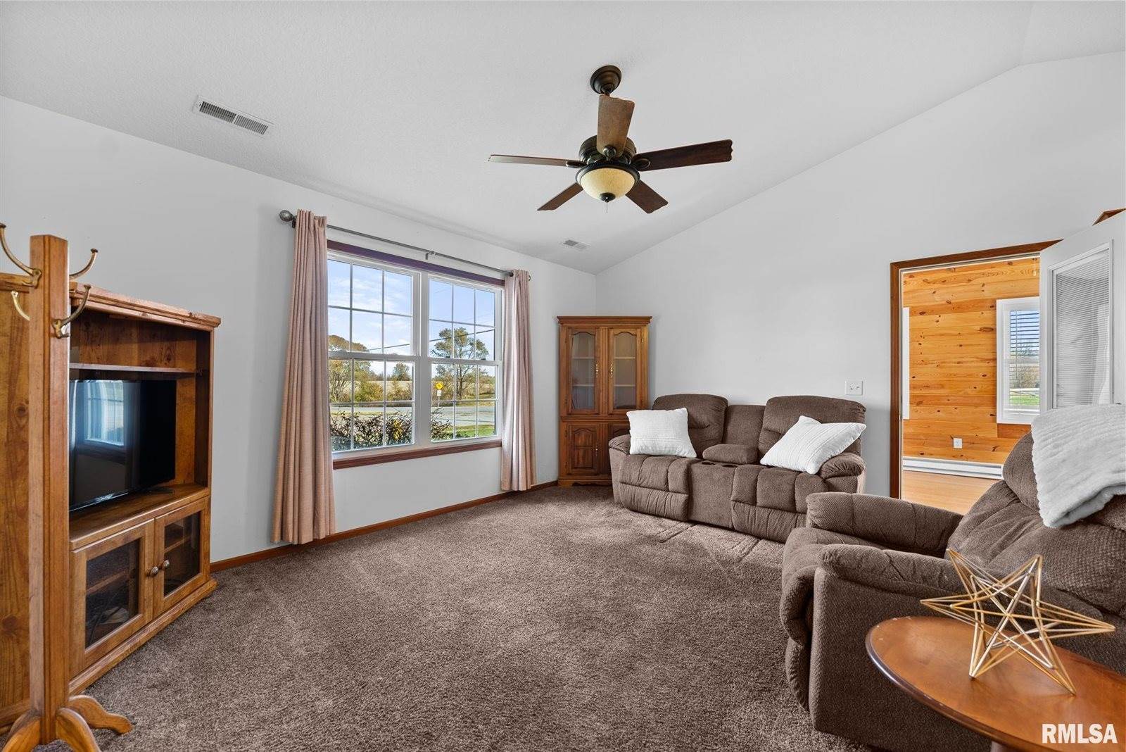 3705 West 46TH Street, Davenport, IA 52806