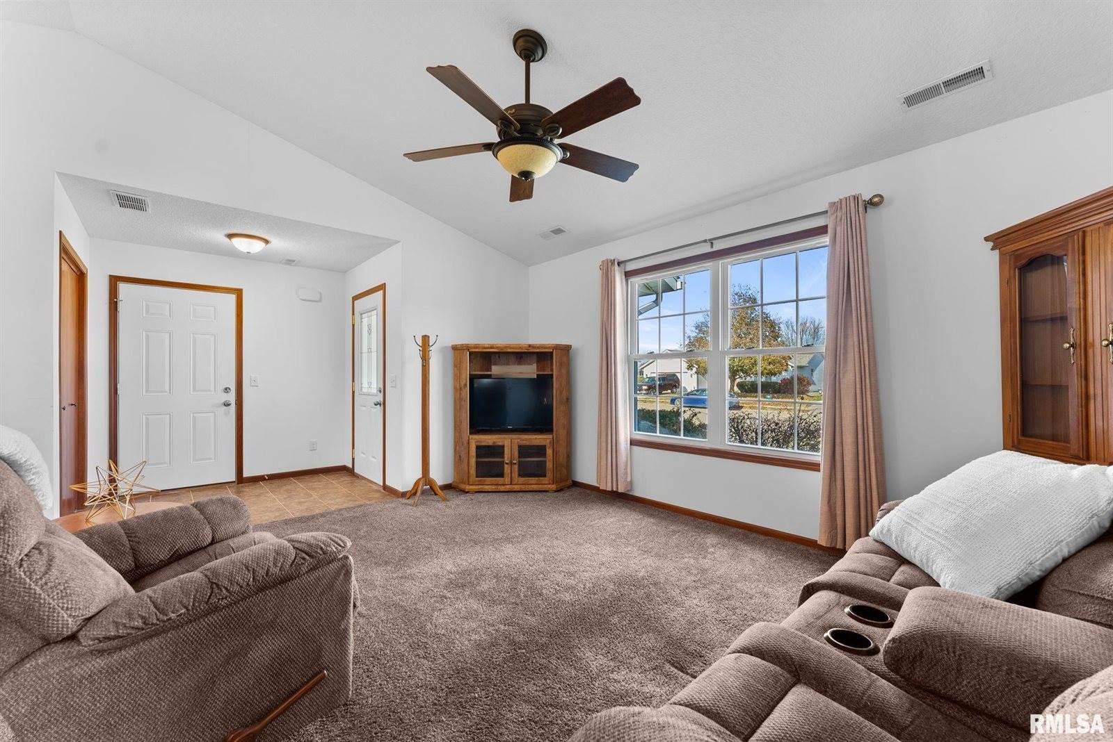 3705 West 46TH Street, Davenport, IA 52806