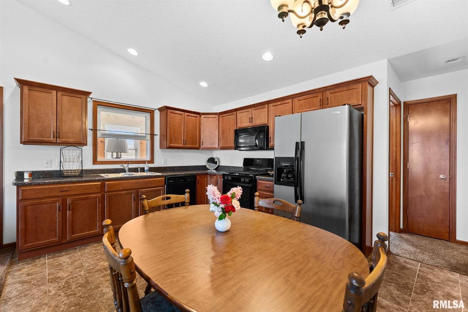 3705 West 46TH Street, Davenport, IA 52806