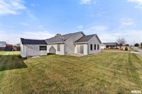 3705 West 46TH Street, Davenport, IA 52806