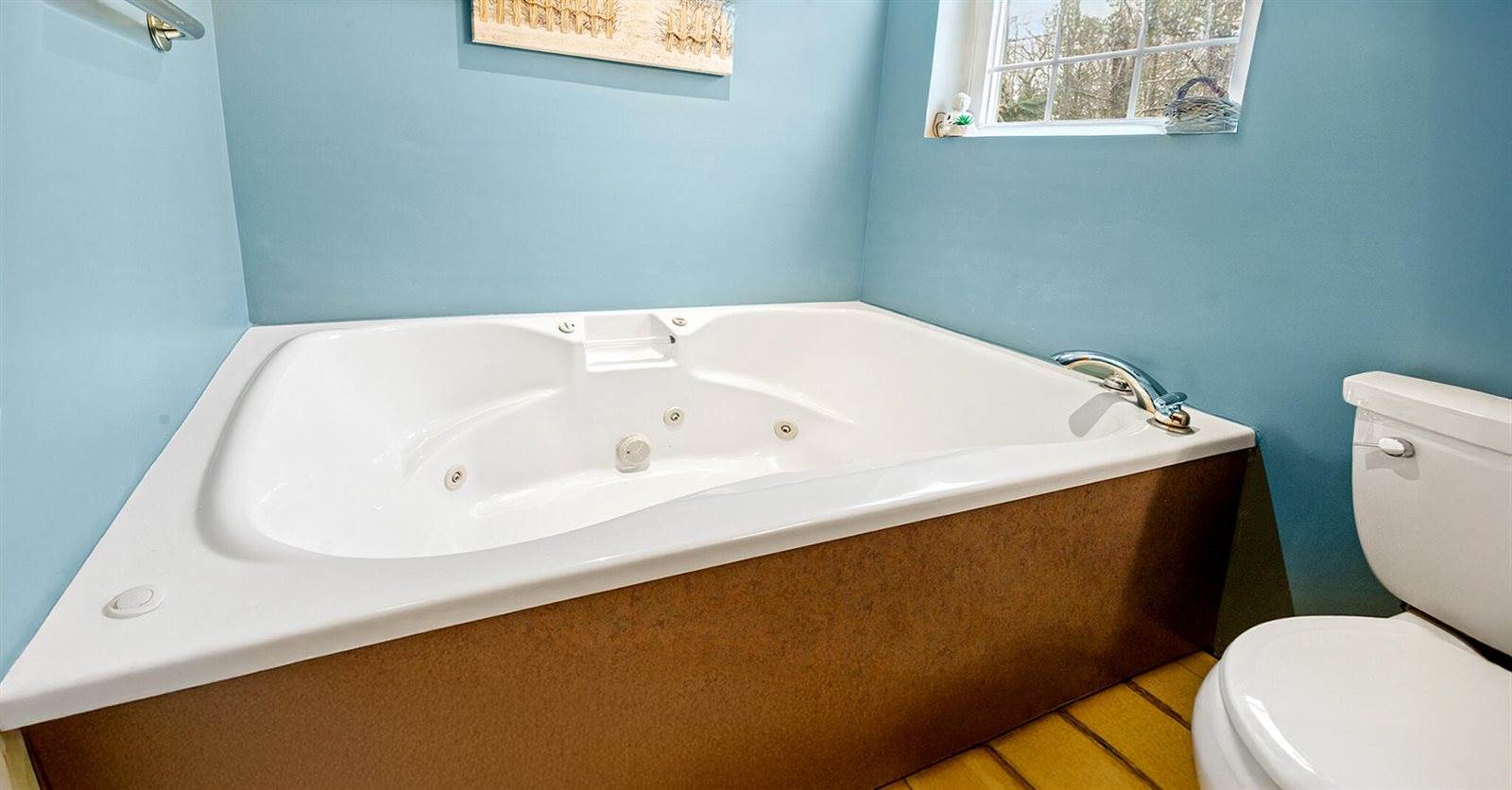 197 Ferry Road, Lewiston, ME 04240