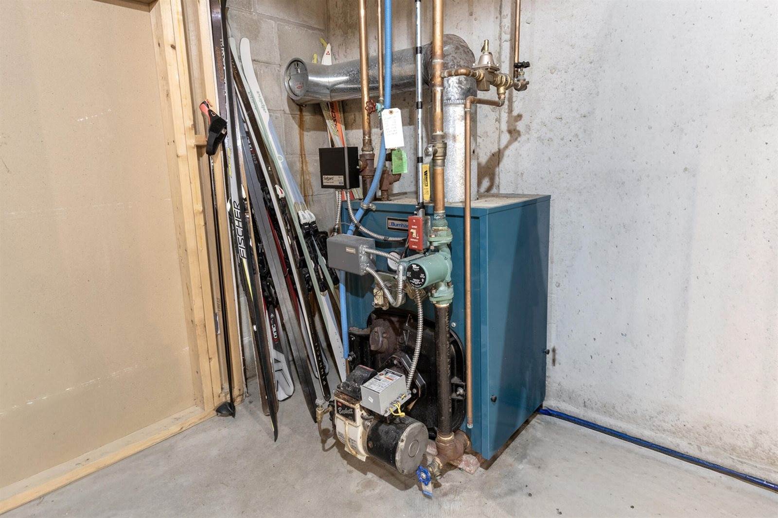 197 Ferry Road, Lewiston, ME 04240