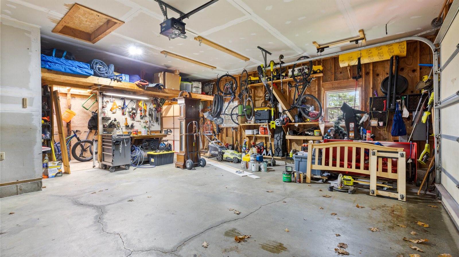 197 Ferry Road, Lewiston, ME 04240