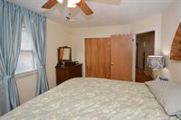 2431 Hillsdale Avenue, Kalamazoo, MI 49006