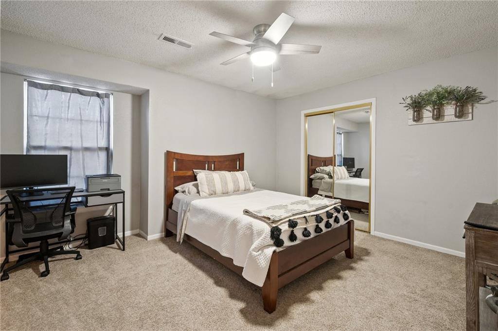 10633 East 46TH Terrace, Kansas City, MO 64133