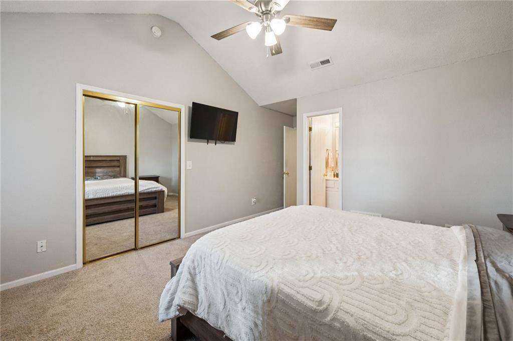 10633 East 46TH Terrace, Kansas City, MO 64133