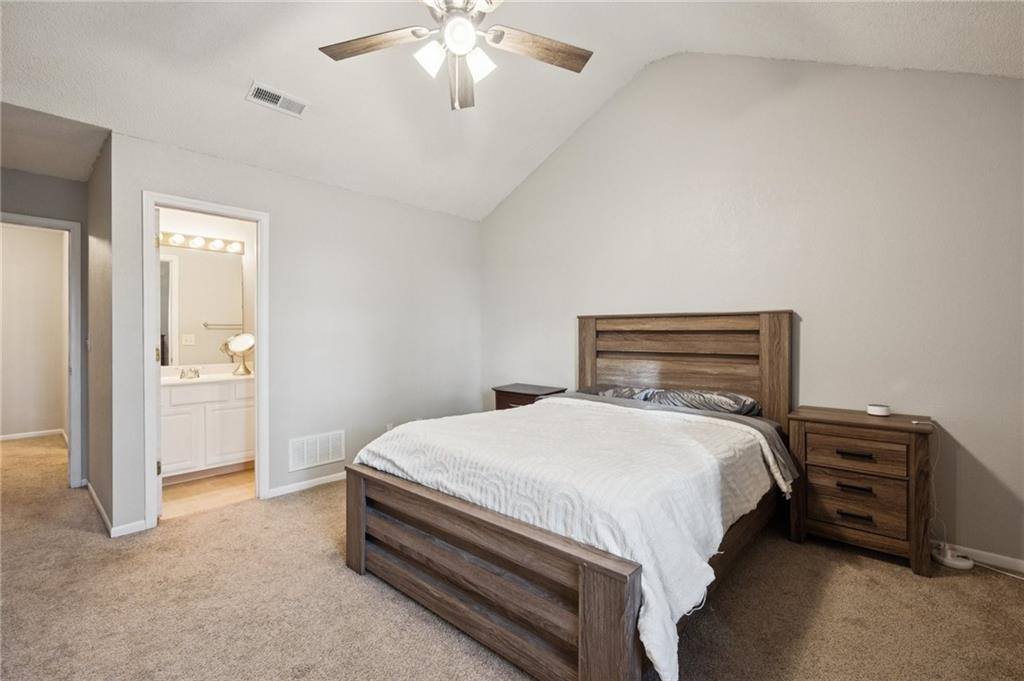 10633 East 46TH Terrace, Kansas City, MO 64133