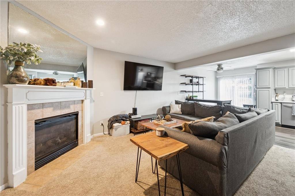 10633 East 46TH Terrace, Kansas City, MO 64133