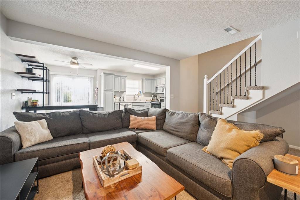 10633 East 46TH Terrace, Kansas City, MO 64133