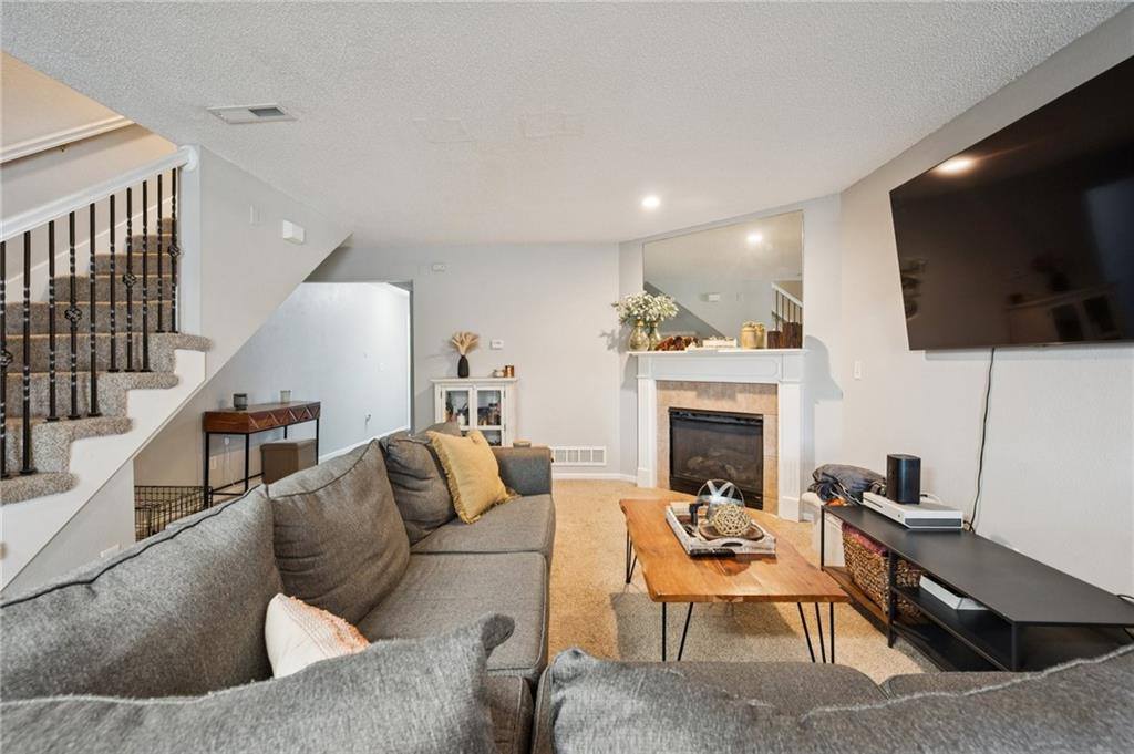 10633 East 46TH Terrace, Kansas City, MO 64133