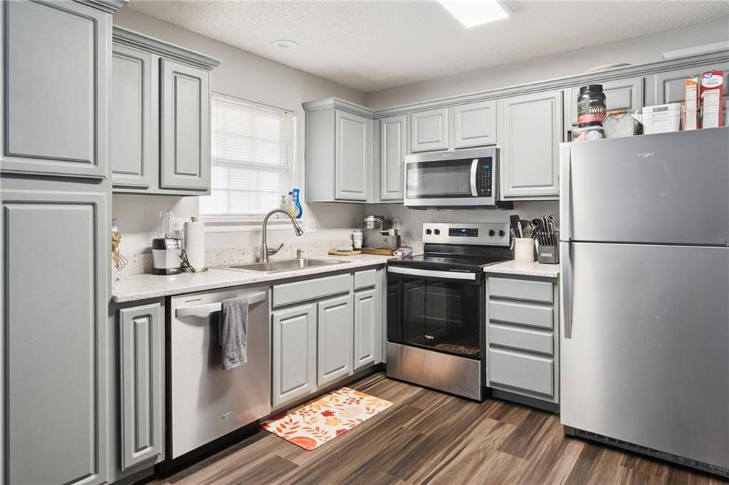 10633 East 46TH Terrace, Kansas City, MO 64133