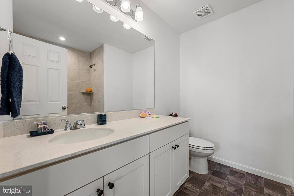 409 Warrenfeltz, Strasburg, VA 22657