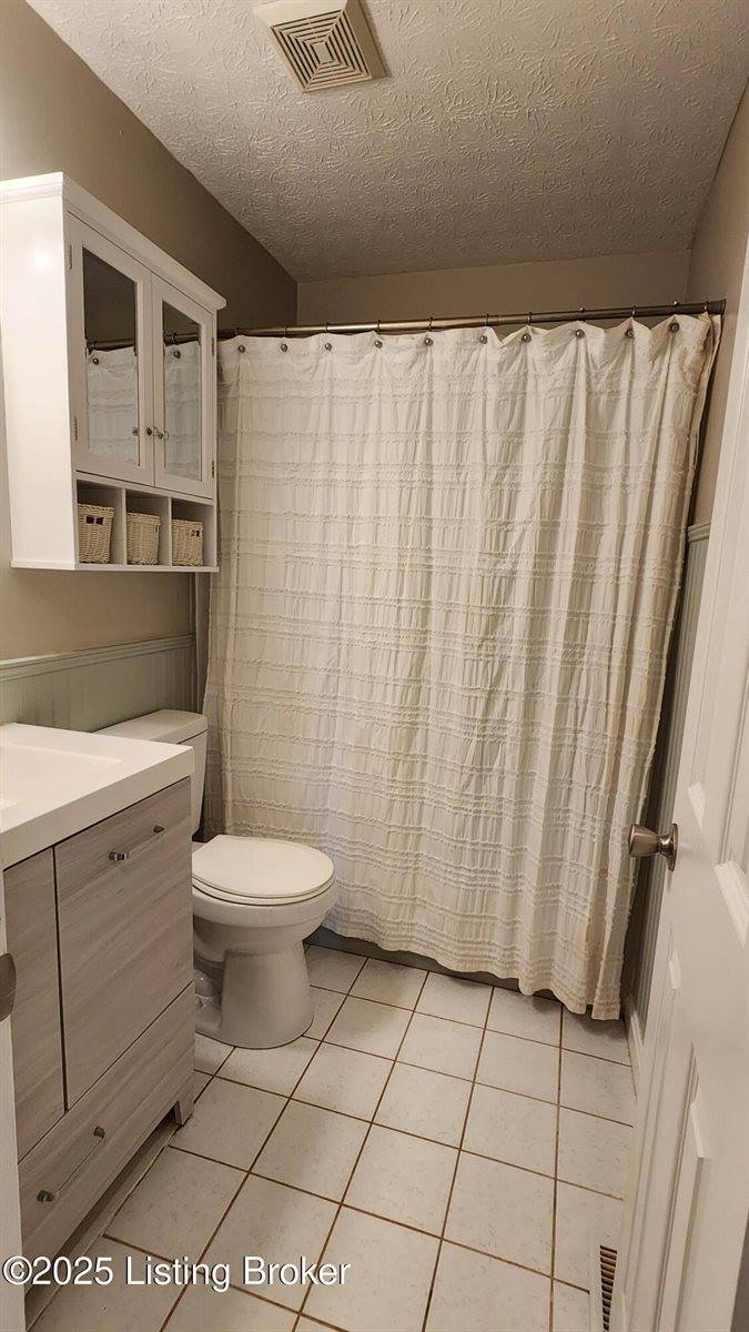 178 Dawson Ln, Radcliff, KY 40160