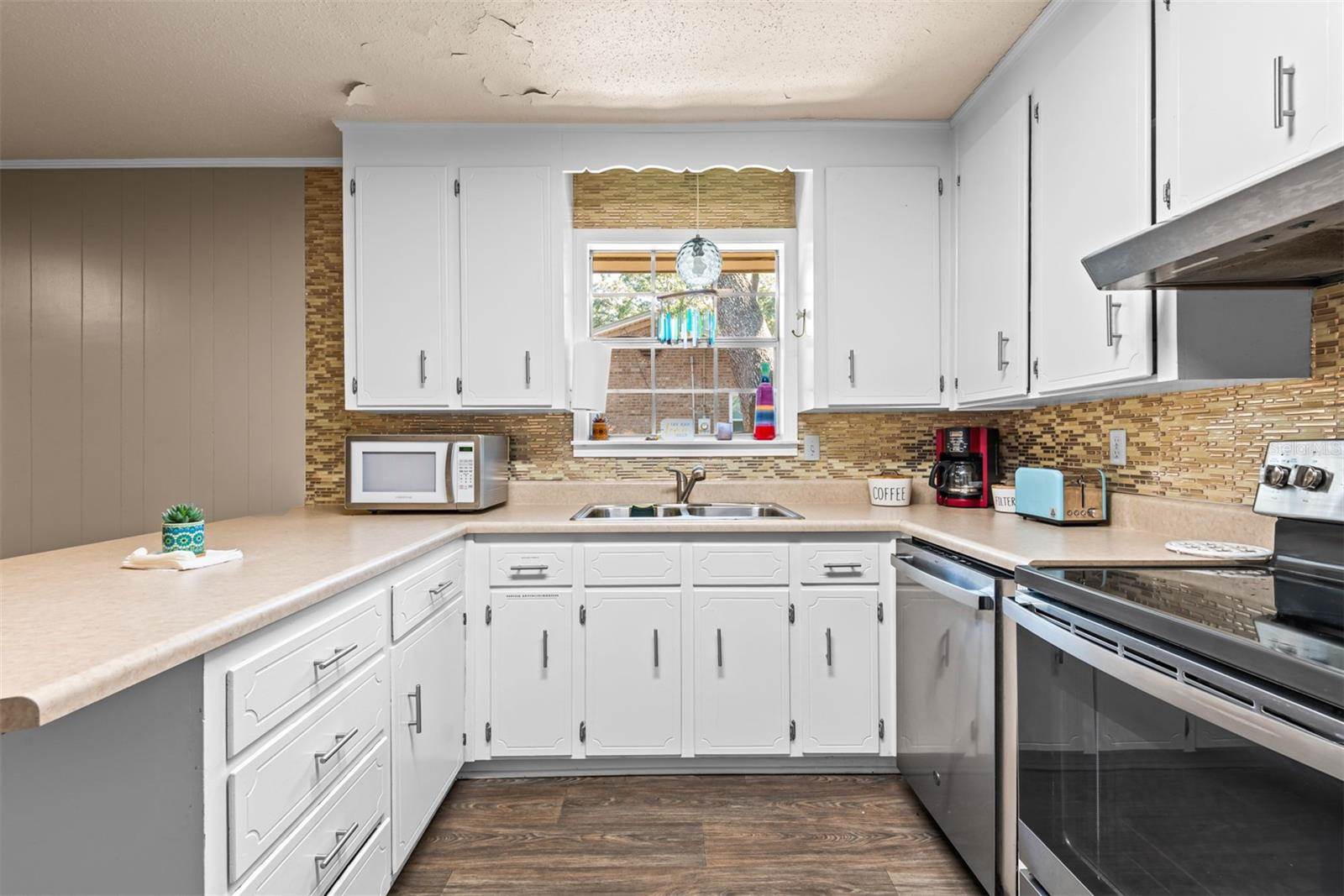 1040 Jocelin Road, Pensacola, FL 32506