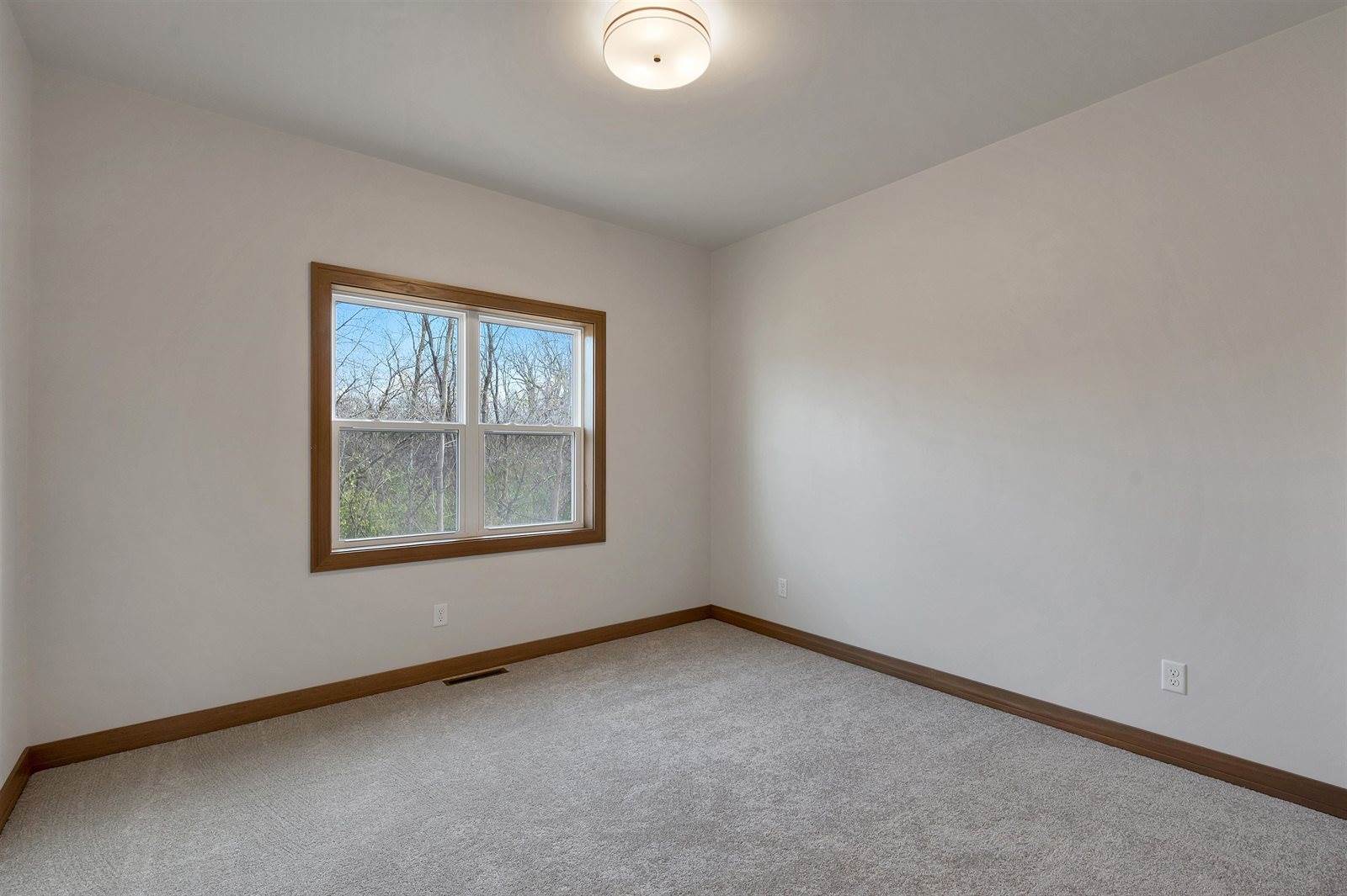 2578 North Stellita Circle, De Pere, WI 54115