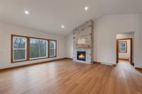 2578 North Stellita Circle, De Pere, WI 54115