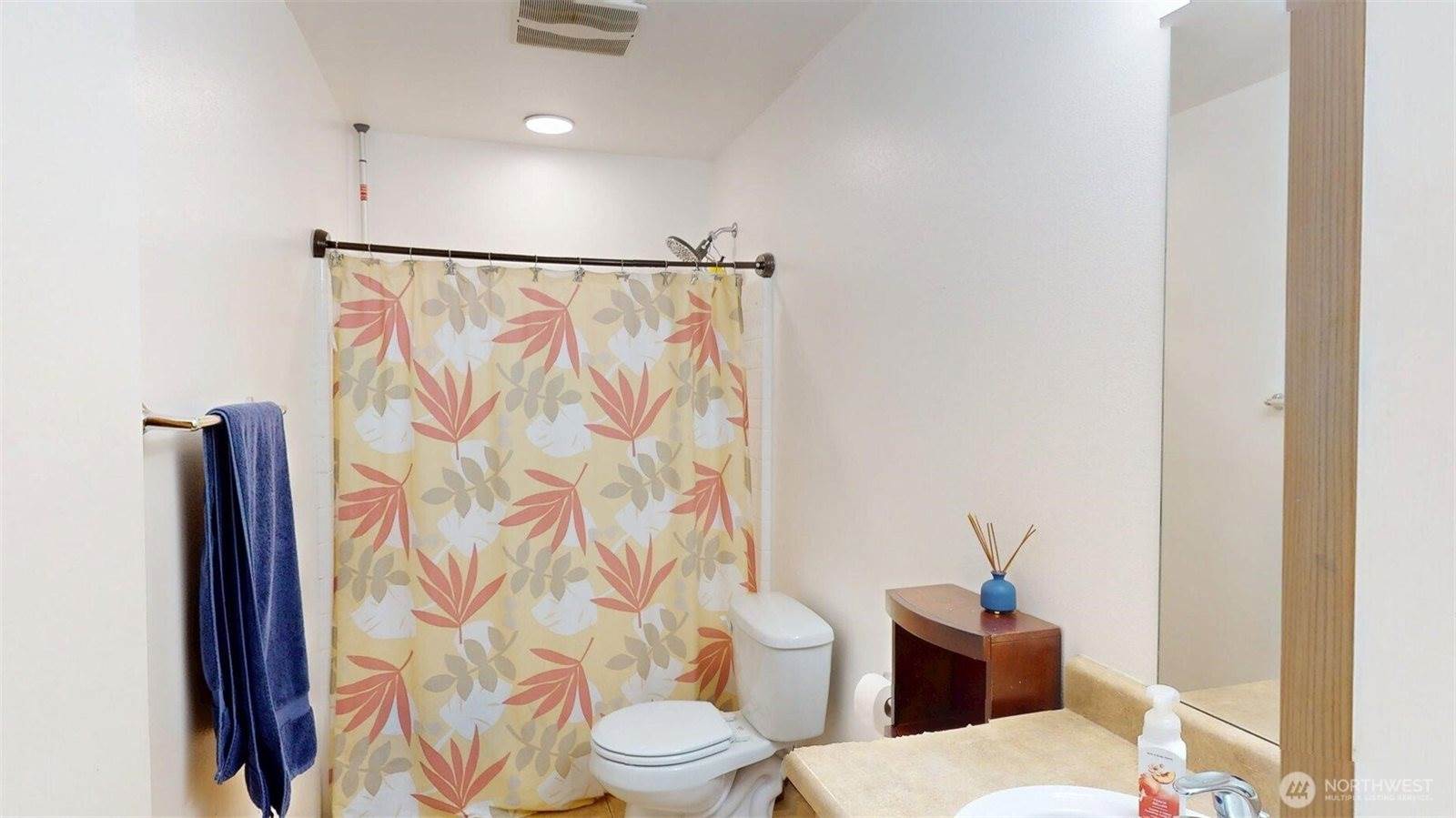 4725 Mount Baker Loop, Mount Vernon, WA 98273