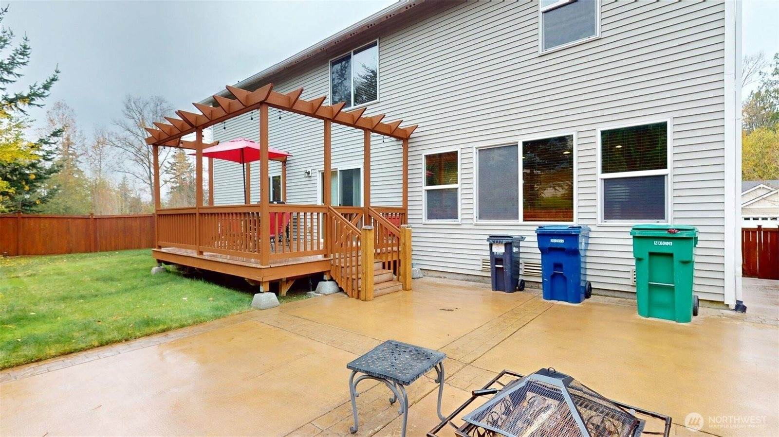 4725 Mount Baker Loop, Mount Vernon, WA 98273