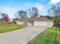 1311 N Wood Avenue, Marshfield, WI 54449