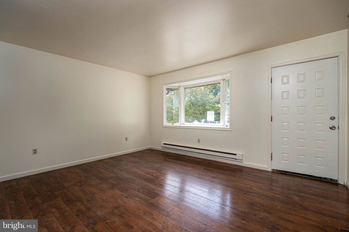 3748 Tudor Dr, Harrisburg, PA 17109