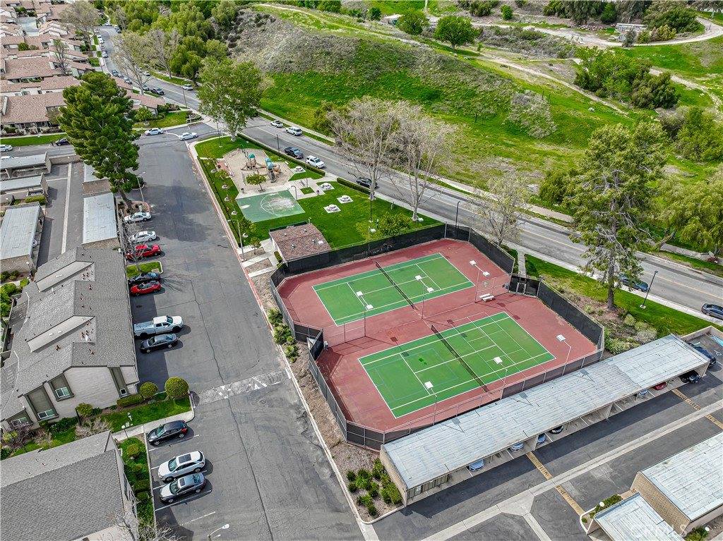 25713 Vista Fairways Drive, Valencia, CA 91355