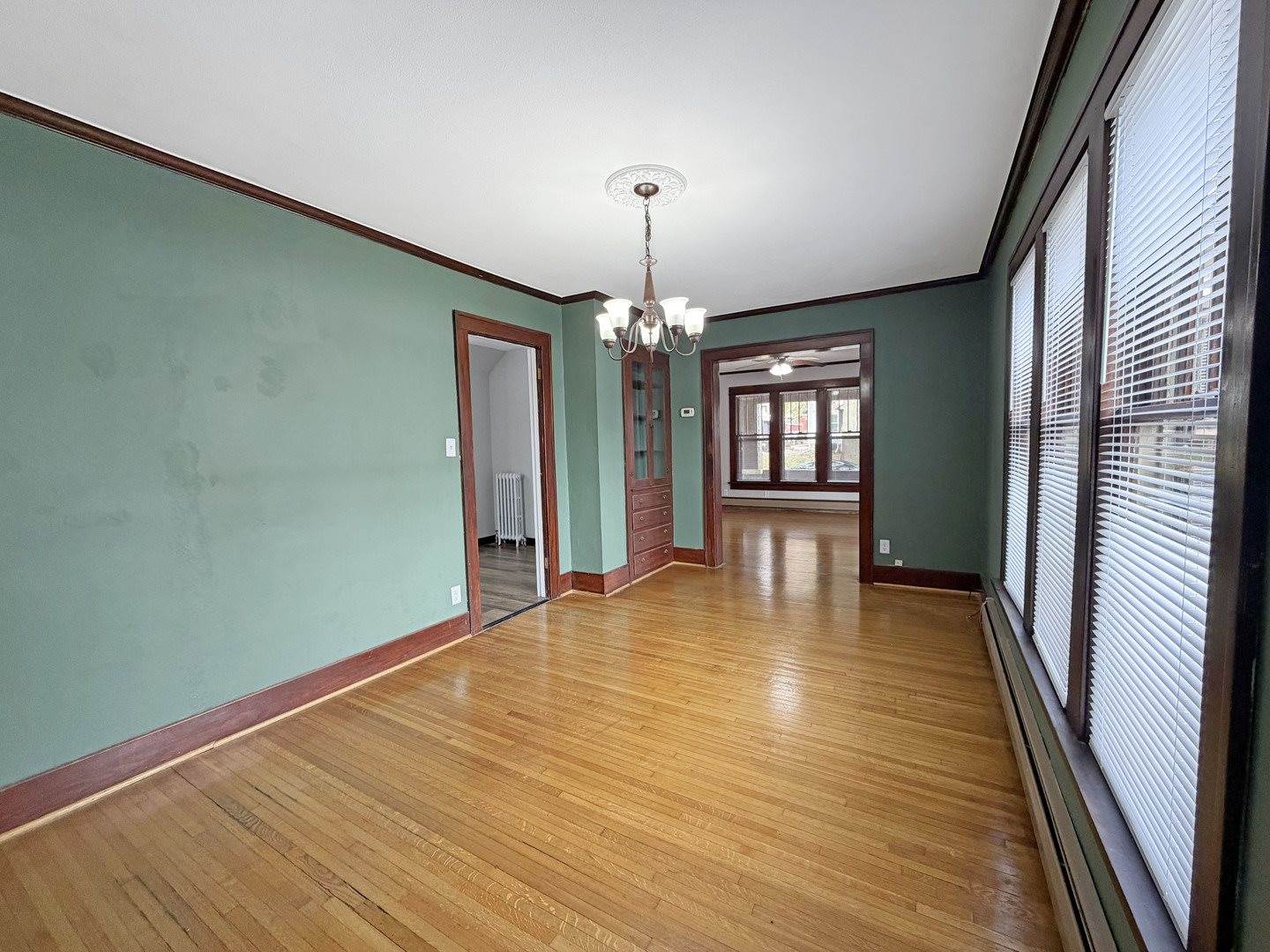 1241 West Pleasant Street, Freeport, IL 61032