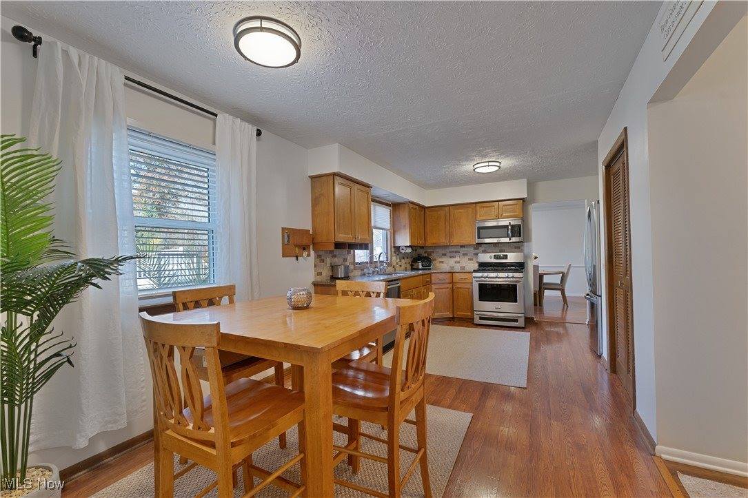 9679 Cain Drive NE, Warren, OH 44484