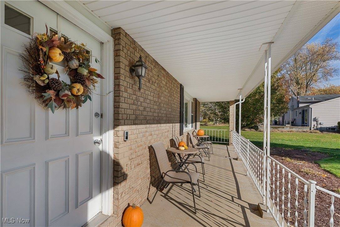 9679 Cain Drive NE, Warren, OH 44484