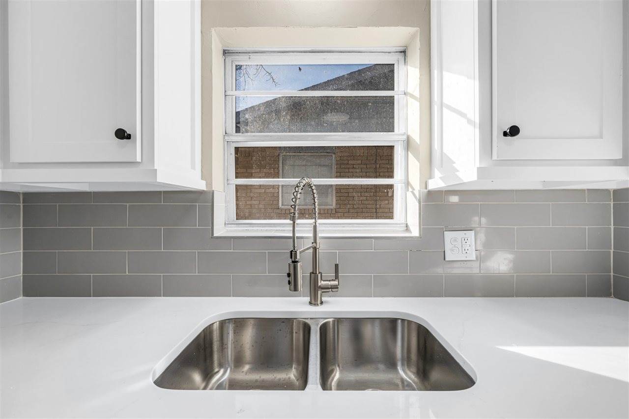 5603 NW Briarwood Dr, Lawton, OK 73505