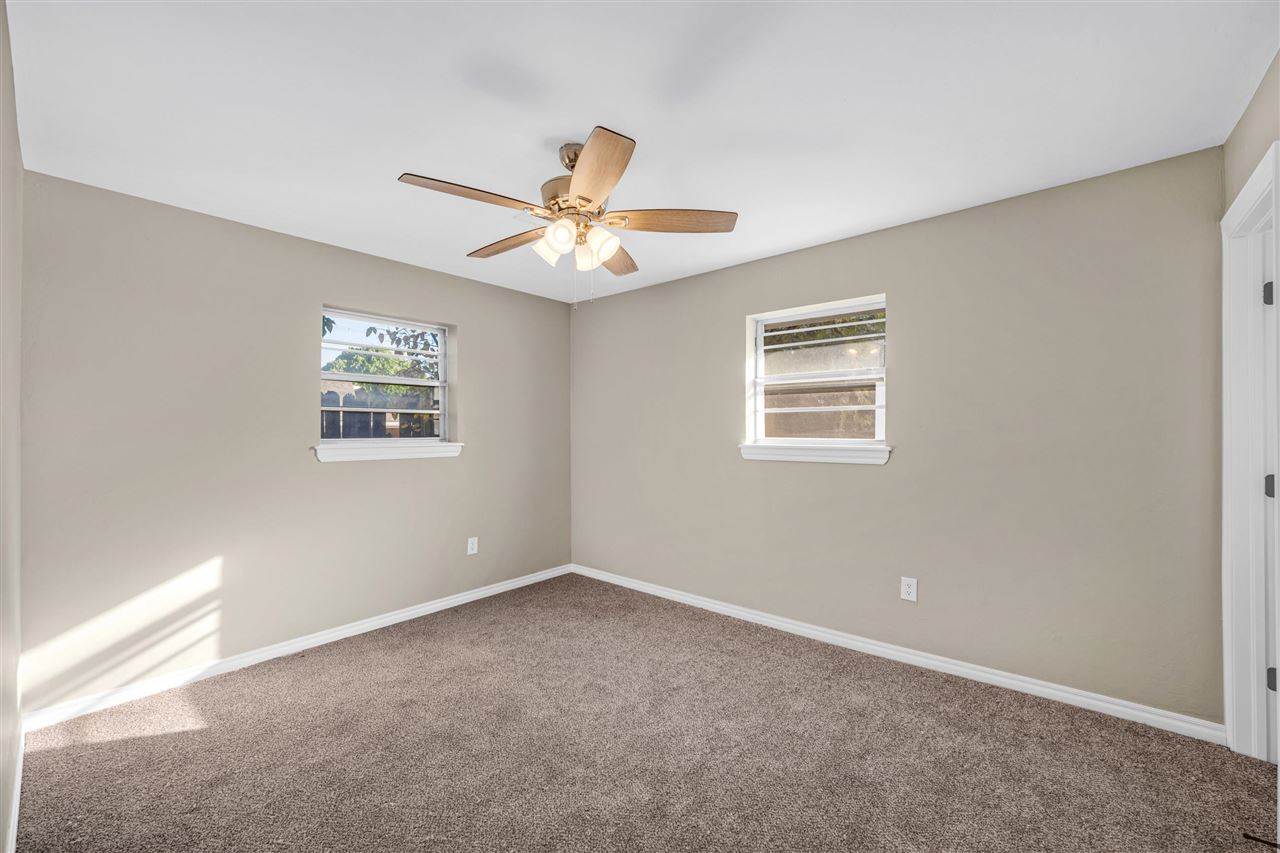 5603 NW Briarwood Dr, Lawton, OK 73505