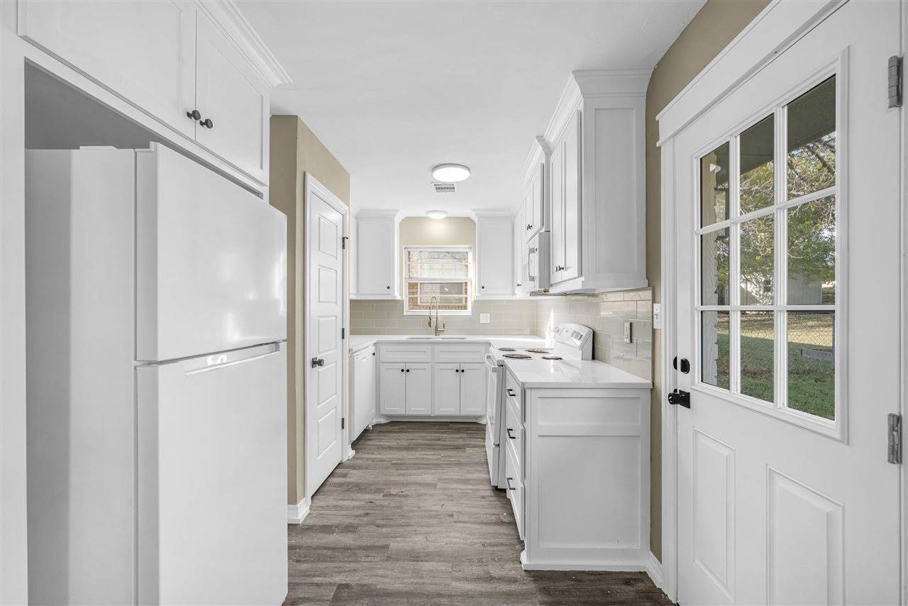 5603 NW Briarwood Dr, Lawton, OK 73505